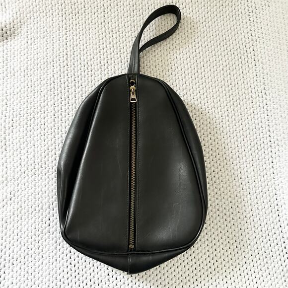 Vintage Black Faux Leather 60s Teardrop Travel Case Center USA Zipper Top Handle - Picture 1 of 8